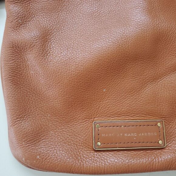 Marc by Marc Jacobs Brown Pebbled Leather Crossbody Bag Brass Hardware Roomy - Picture 5 of 8